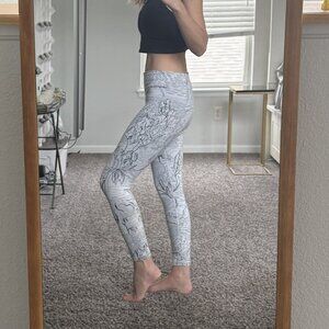 Athleta High-Rise Printed Pocket Tight — White/Black/Gray Print